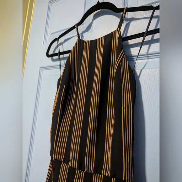 Pinstripe jumpsuit - Picture 2 of 5